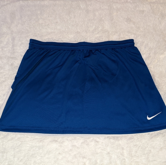 Nwt Nike DRI-FIT Women's lacrosse skirt - Picture 2 of 11
